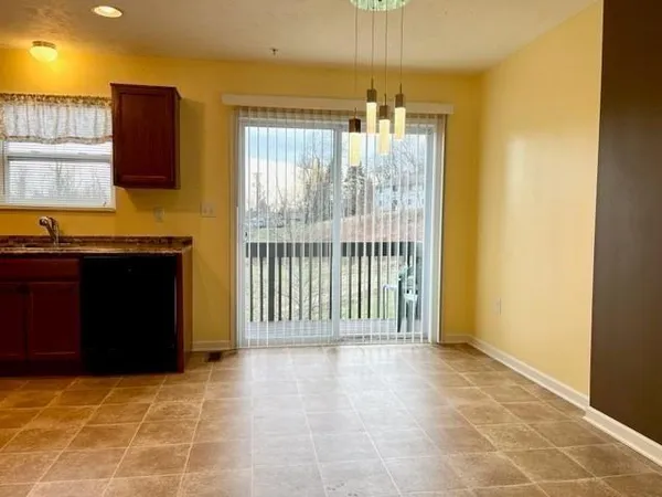 $2,200 | 209 Ascot Court, Coraopolis, PA 15108