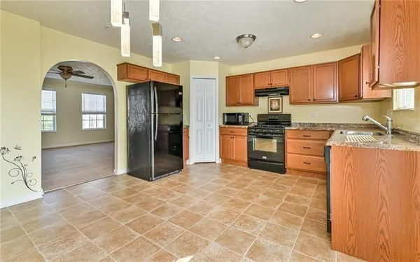$2,200 | 209 Ascot Court, Coraopolis, PA 15108