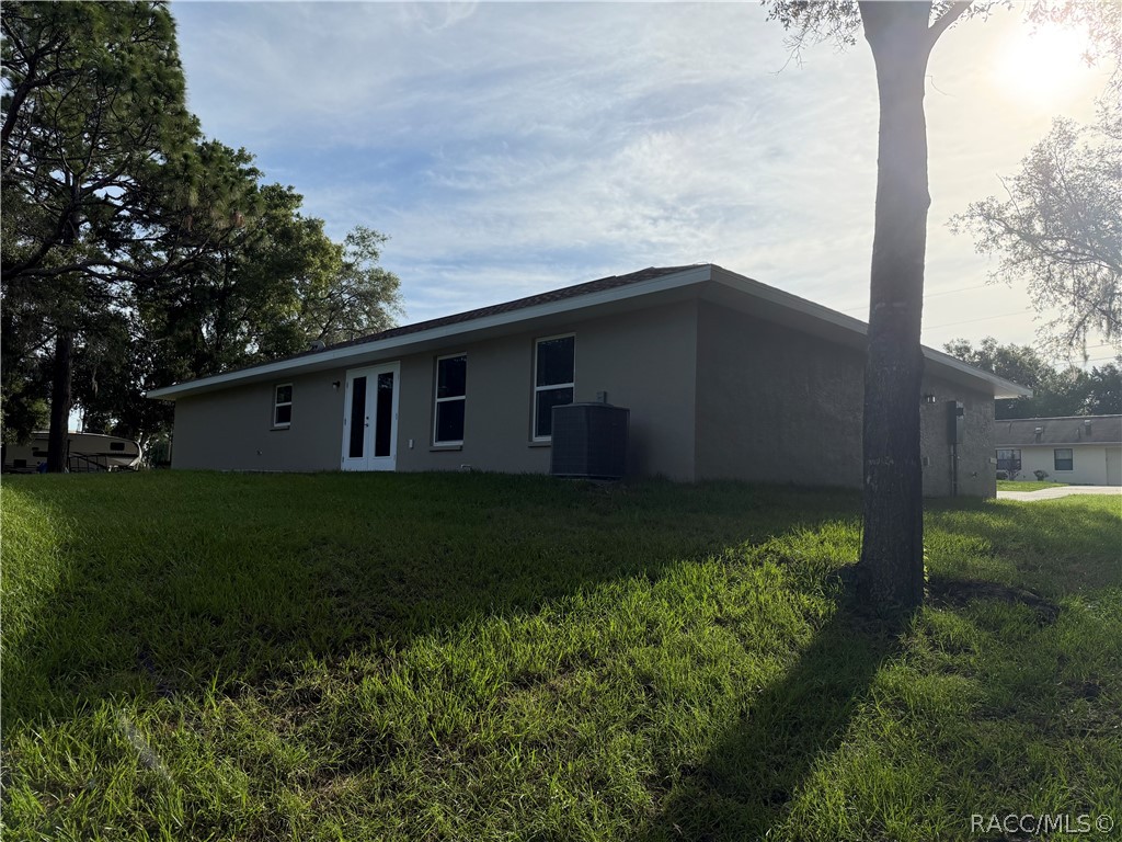 729 Drake Avenue Inverness, FL 34452 - Photo 3 of 19