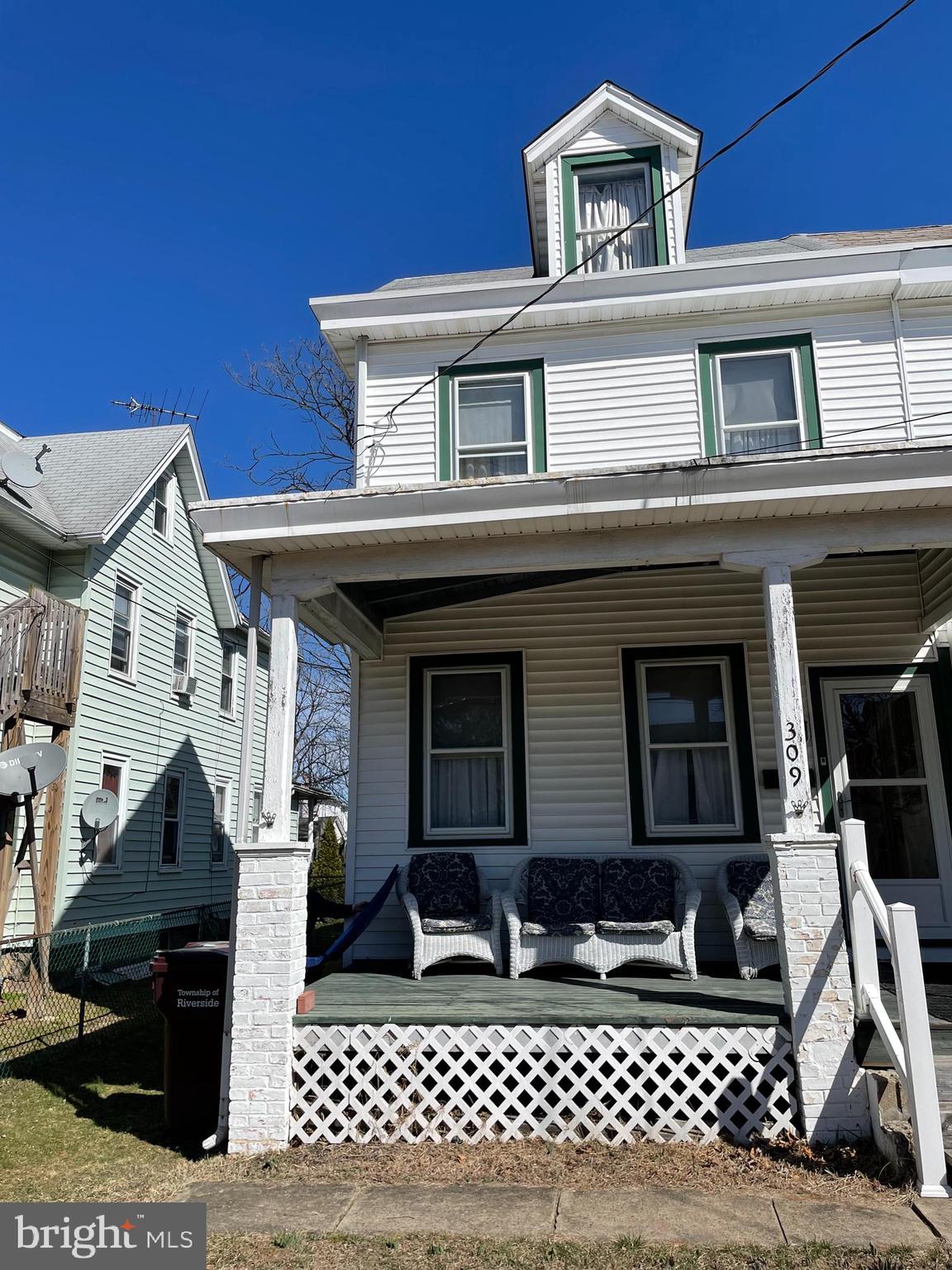 309 Delaware Avenue Riverside, NJ 08075 - Photo 1 of 7