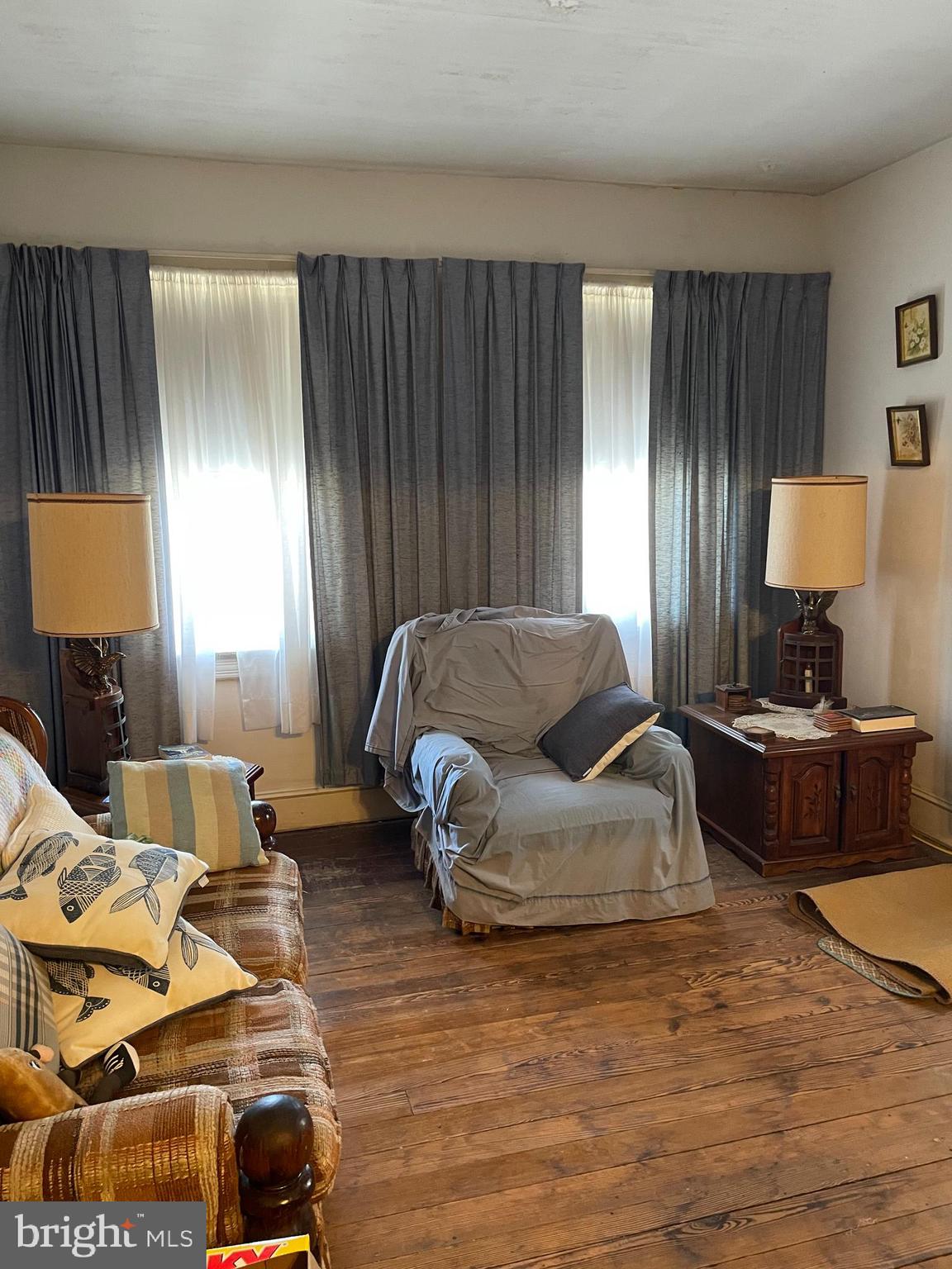 309 Delaware Avenue Riverside, NJ 08075 - Photo 2 of 7