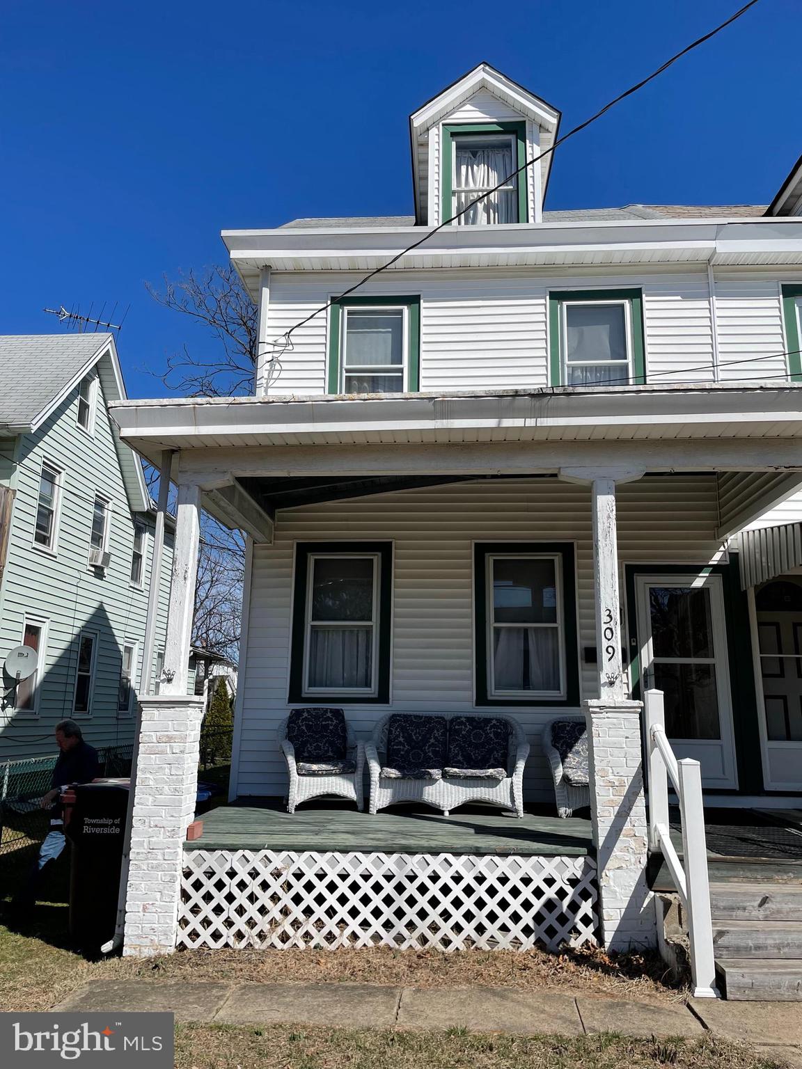 309 Delaware Avenue Riverside, NJ 08075 - Photo 4 of 7