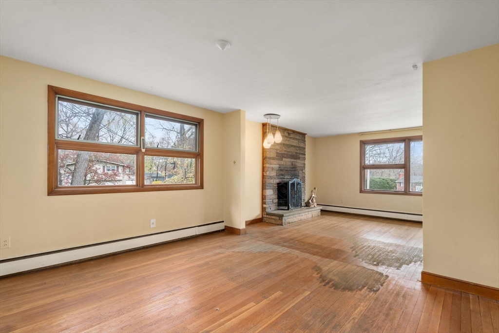 4 Greenwich Road Norwood, MA 02062 - Photo 6 of 28 Gallery Image 6