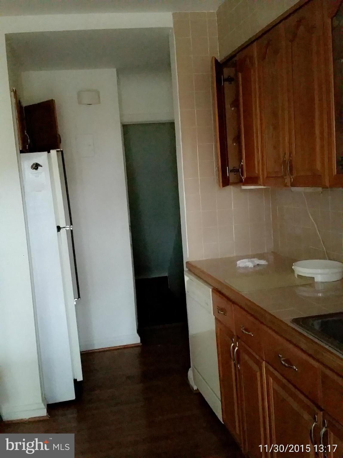 1330 East Cold Spring Lane Baltimore, MD 21239 - Photo 5 of 19 Kitchen