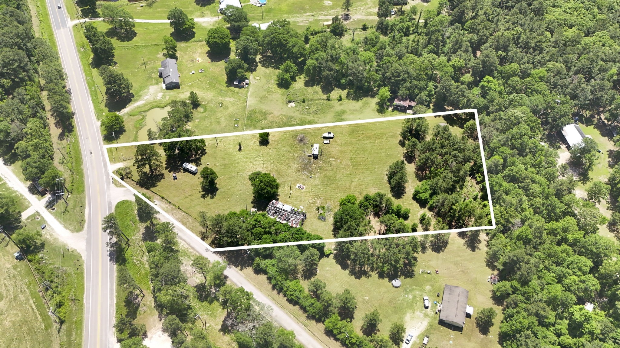 2814 Farm To Market Road 356 Trinity, TX 75862 - Photo 2 of 39 a view of a balcony