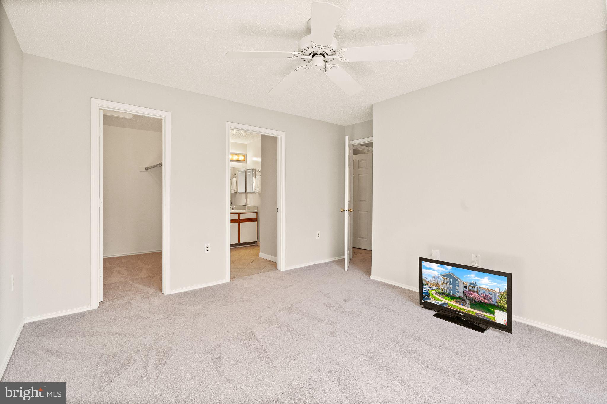 20951 Timber Ridge Terrace, Unit 304 Ashburn, VA 20147 - Photo 23 of 38 Bedroom 2