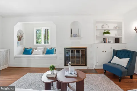 $1,650,000 | 127 Hesketh Street, Chevy Chase, MD 20815