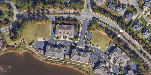 a picture of a city view