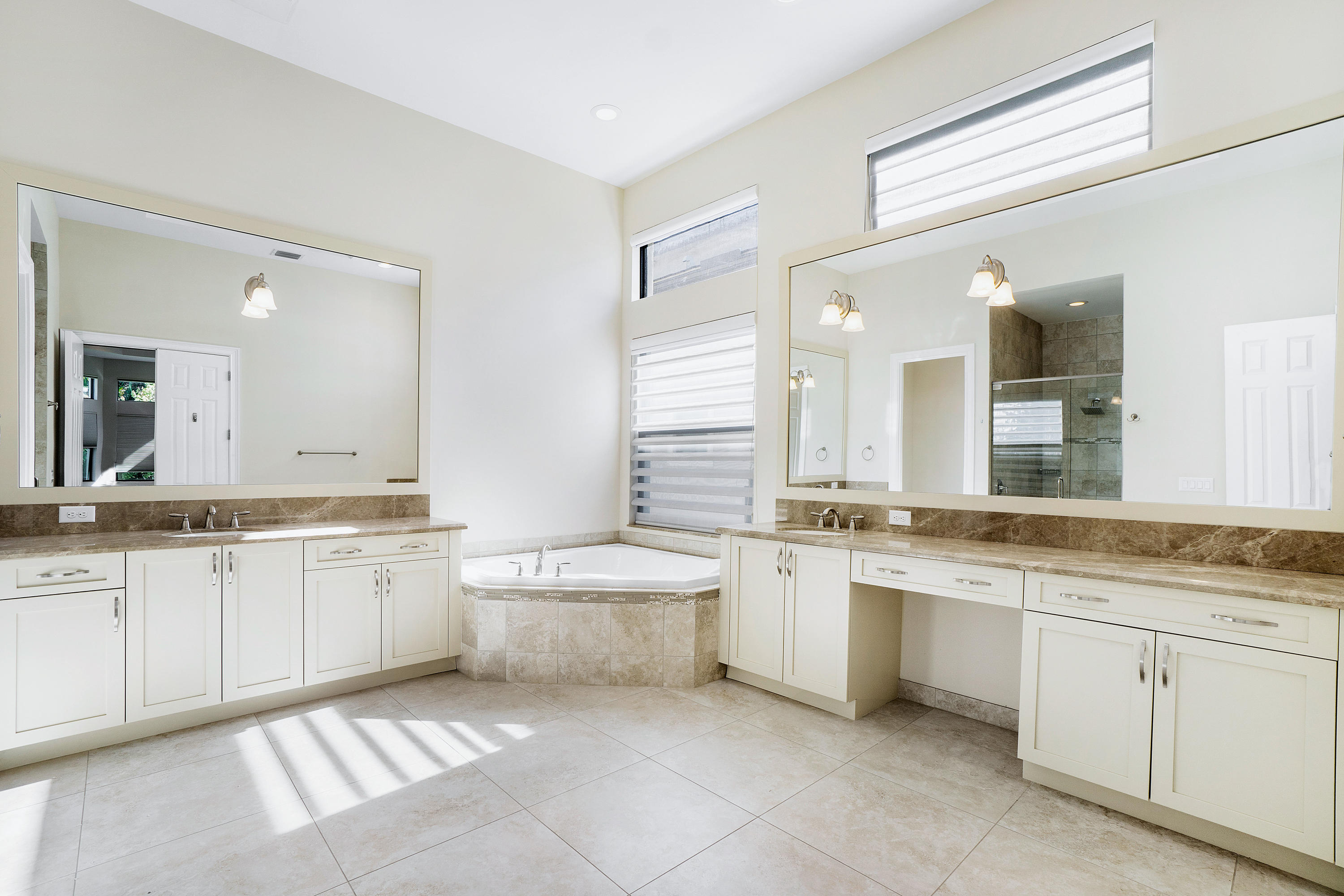 16897 Pierre Circle Delray Beach, FL 33446 - Photo 20 of 72 Master Bath