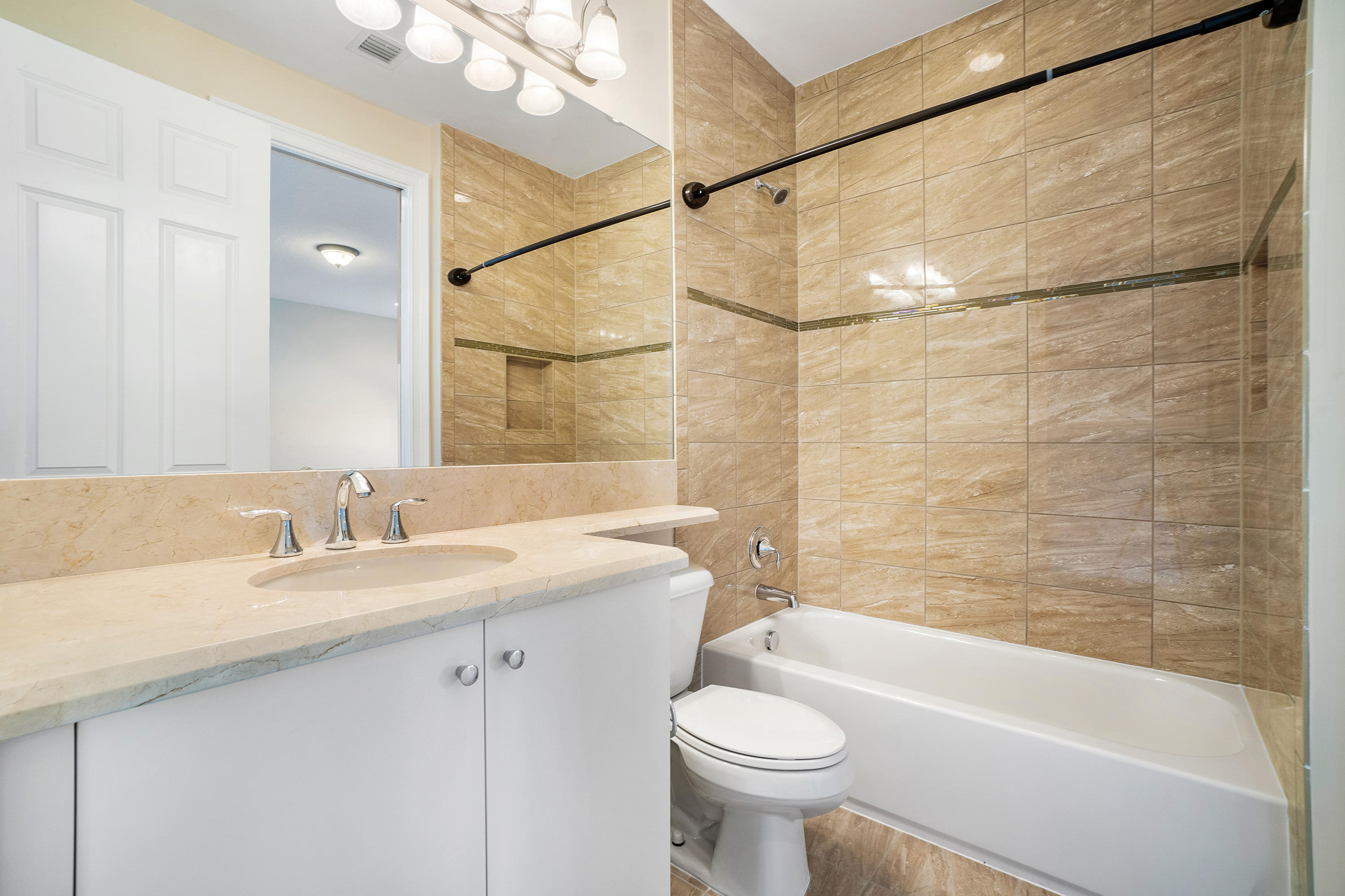 16897 Pierre Circle Delray Beach, FL 33446 - Photo 30 of 72 Bathroom