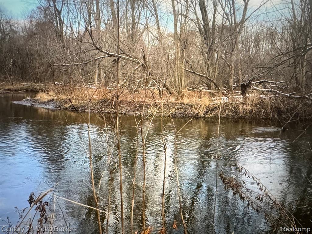 3255 Le Valley Road Columbiaville, MI 48421 - Photo 26 of 28