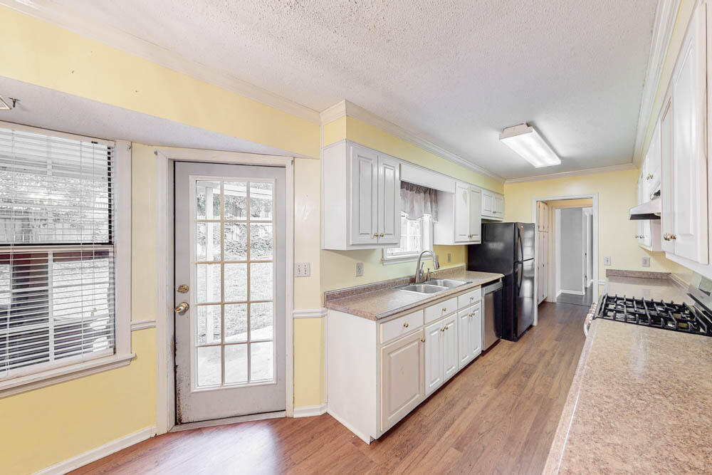 135 Silver Maple Road Martinez, GA 30907 - Photo 7 of 28 Kitchen!