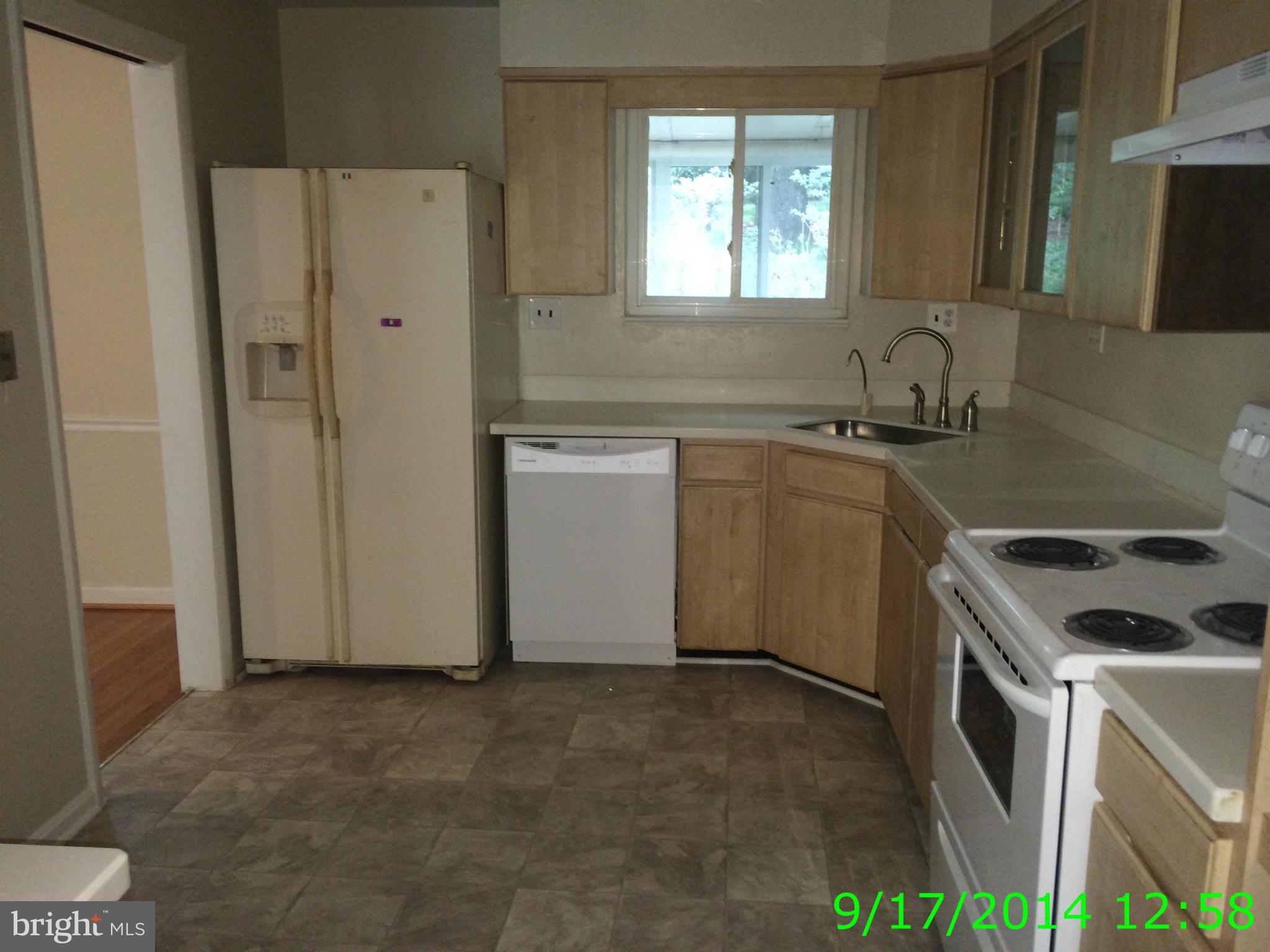 13700 Wendover Road Silver Spring, MD 20904 - Photo 6 of 7 Kitchen