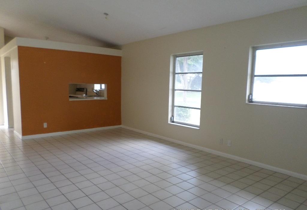 8649 Raintree Court, Unit C Boca Raton, FL 33496 - Photo 8 of 14 Dining room