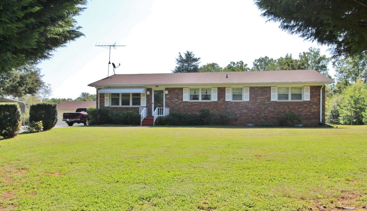 660 Jolley Road Inman, SC 29349 - Photo 1 of 16