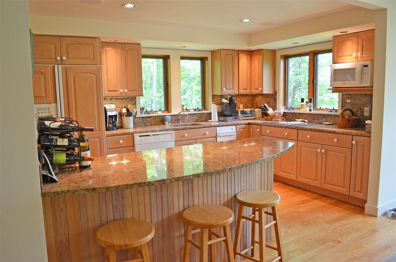 28 North Village Road Ludlow, VT 05149 - Photo 7 of 33 Gallery Image 7
