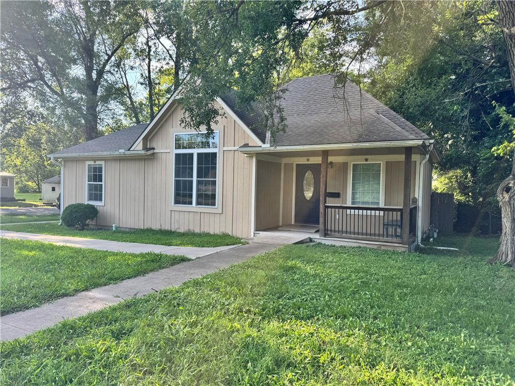 110 West Mill Street Butler, MO 64730 - Photo 3 of 47