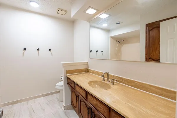 $1,860 | 5417 Knollridge Drive, Garland, TX 75043