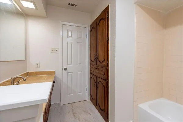 $1,860 | 5417 Knollridge Drive, Garland, TX 75043