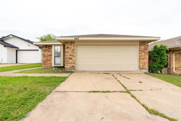 $1,860 | 5417 Knollridge Drive, Garland, TX 75043