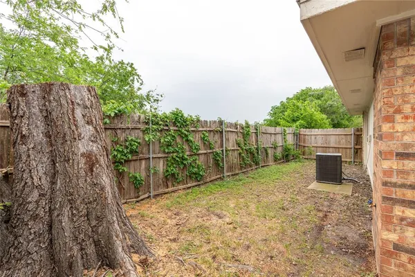 $1,860 | 5417 Knollridge Drive, Garland, TX 75043
