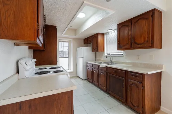 $1,860 | 5417 Knollridge Drive, Garland, TX 75043