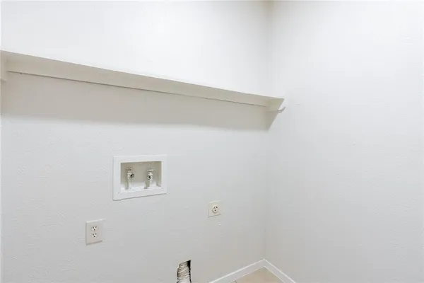 $1,860 | 5417 Knollridge Drive, Garland, TX 75043