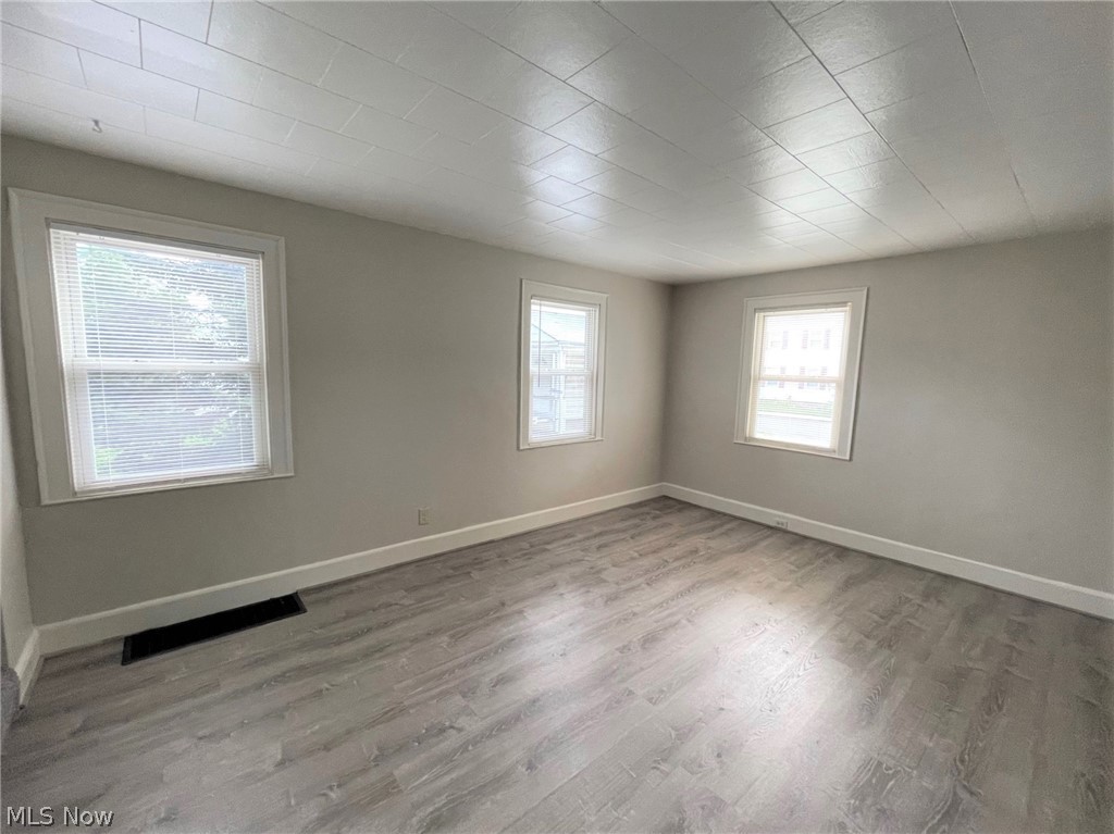 1357 Crescent Road Southwest Canton, OH 44710 - Photo 19 of 35 Gallery Image 19