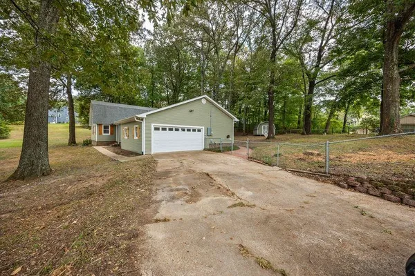 $339,900 | 80 Pinewood Drive, Jackson, TN 38305