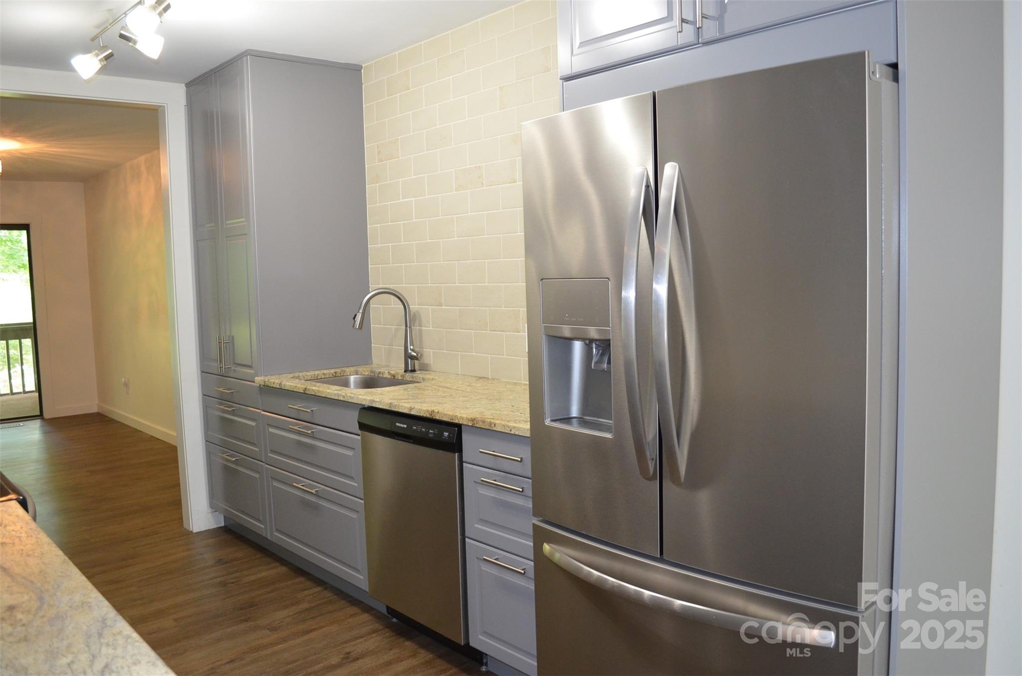 609 Crowfields Lane Asheville, NC 28803 - Photo 10 of 35