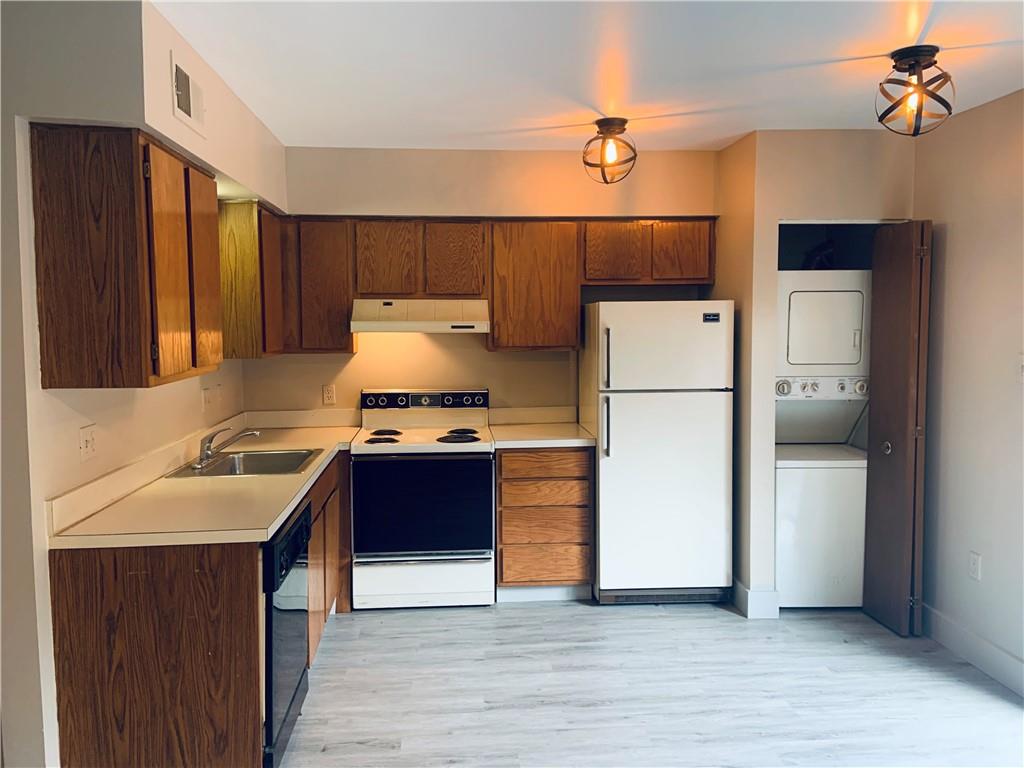 3263 Niagara Square Pittsburgh, PA 15213 - Photo 8 of 13 Gallery Image 8