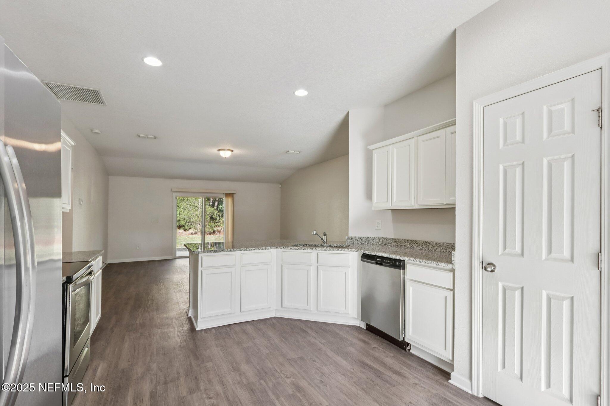 3452 Belfort Road Jacksonville, FL 32216 - Photo 8 of 33 Kitchen