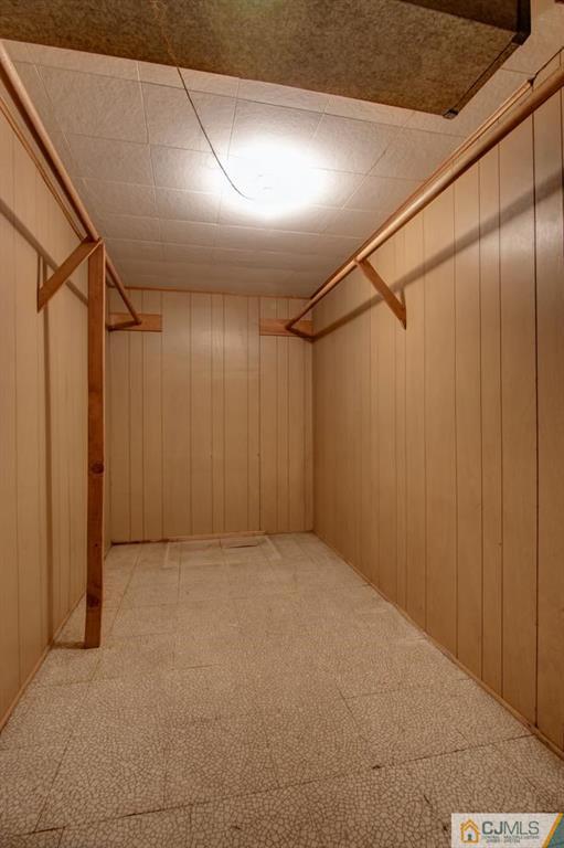 289 Clinton Road North Brunswick, NJ 08902 - Photo 21 of 24 Gallery Image 21