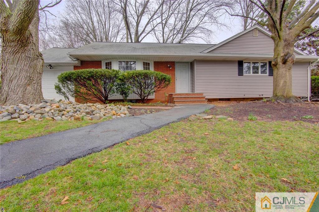 289 Clinton Road North Brunswick, NJ 08902 - Photo 5 of 24 Gallery Image 5