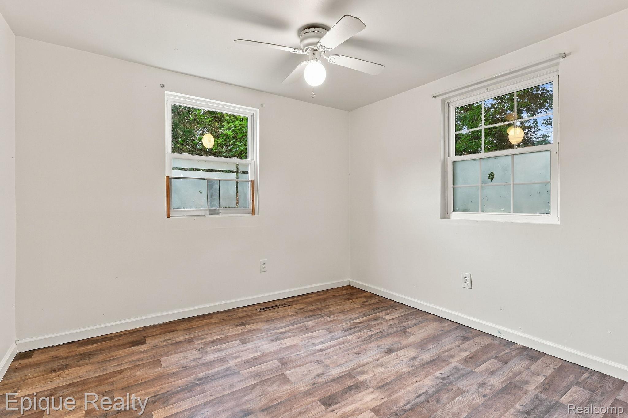 3652 Norman Road Fort Gratiot, MI 48059 - Photo 13 of 25 16-web-or-mls-5Q6A3134.jpg