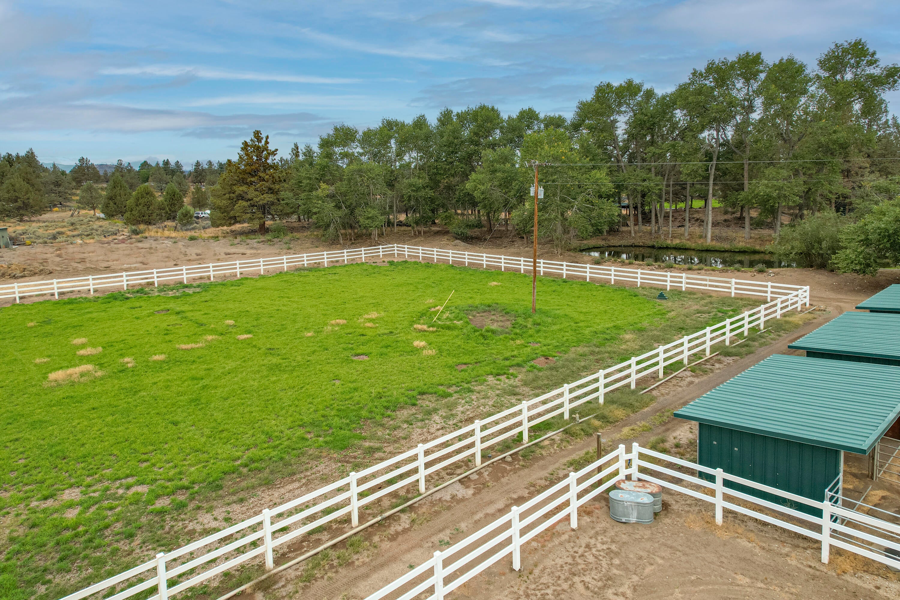 22075 Bear Creek Road Bend, OR 97701 - Photo 81 of 95 22075-094
