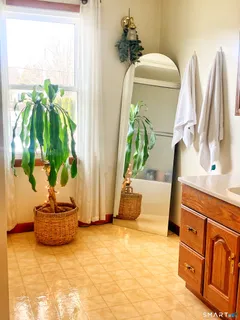 $439,000 | 9 Belleau Avenue, Norwich, CT 06360