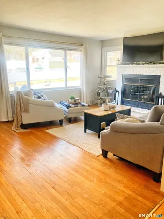 $439,000 | 9 Belleau Avenue, Norwich, CT 06360