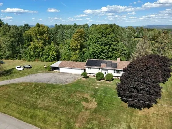$374,900 | 252 Mountain View Drive, Newport, VT 05855