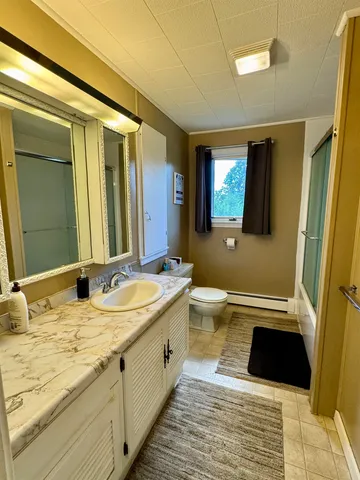 $374,900 | 252 Mountain View Drive, Newport, VT 05855