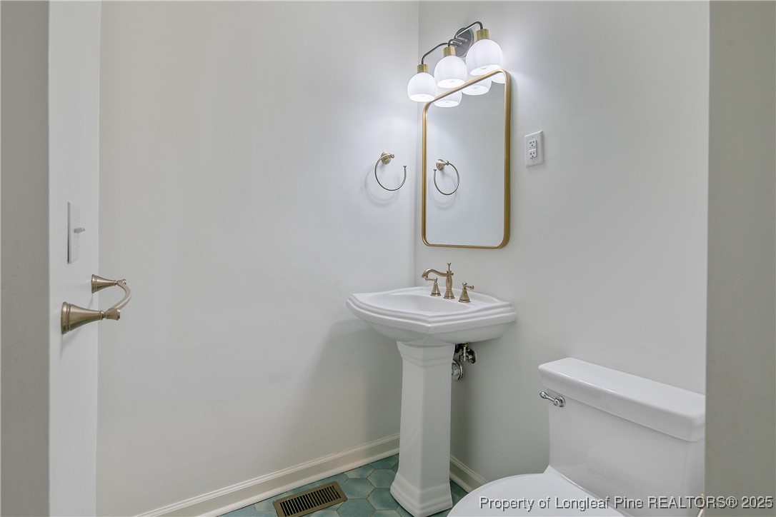 123 Devane Street Fayetteville, NC 28305 - Photo 27 of 47