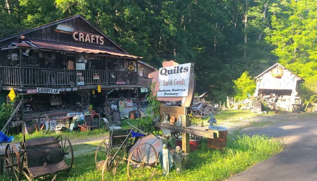 a view of a pathway of a house