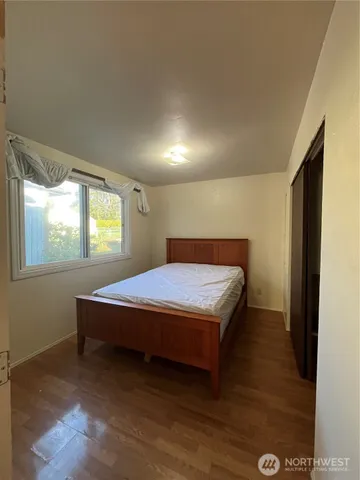 $2,900 | 22502 8th Avenue South, Des Moines, WA 98198