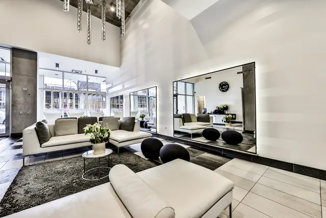 $625,000 | 611 South Wells Street, Unit 1903, Chicago, IL 60607