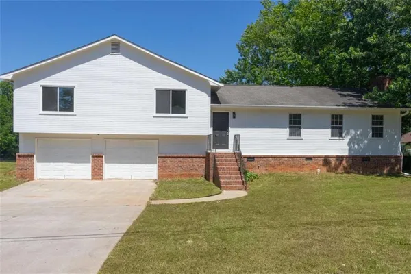 $374,999 | 2250 Ridge Forest Drive, Grayson, GA 30017