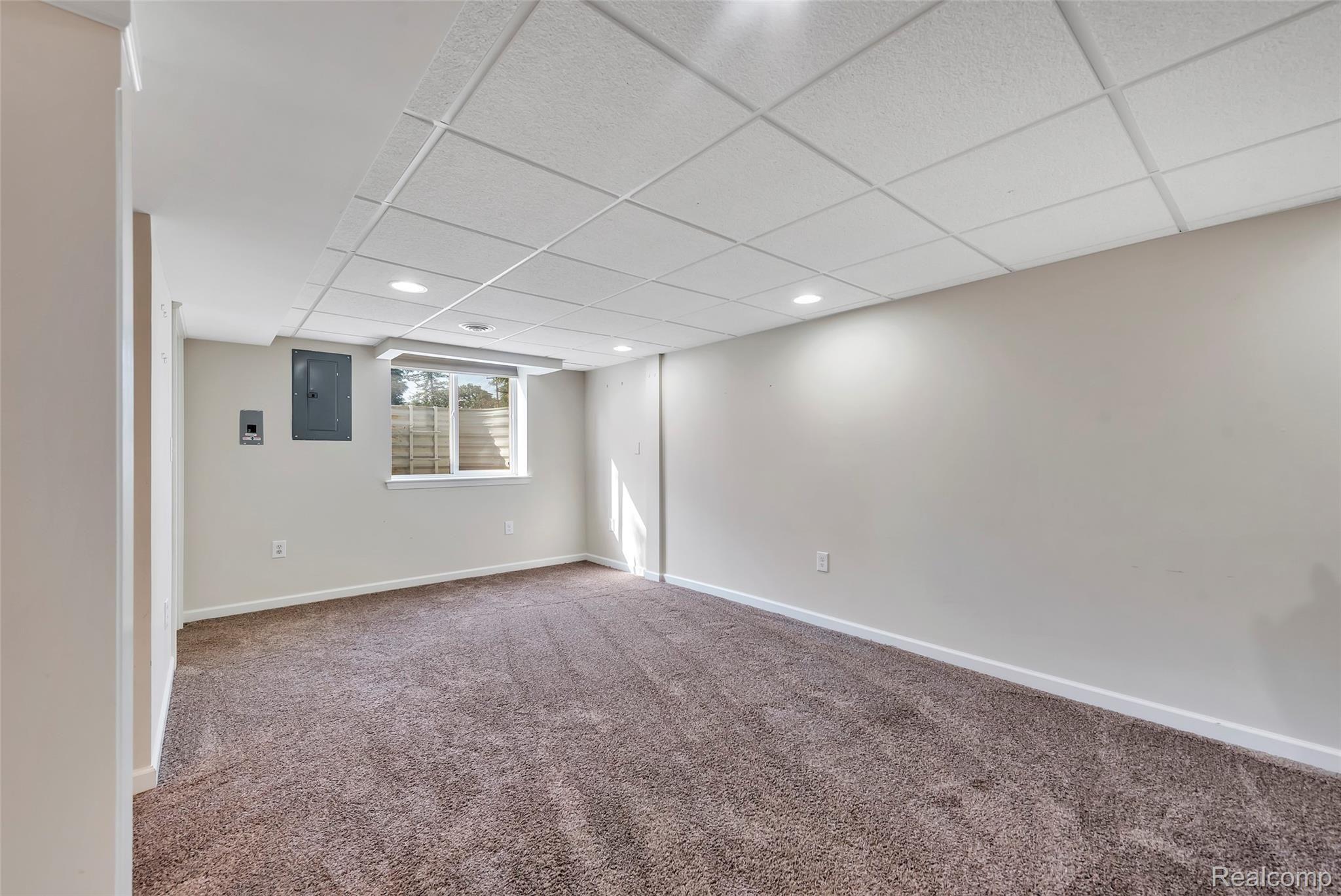 11455 Dexter-Pinckney Road Pinckney, MI 48169 - Photo 29 of 45 11455-DEXTER-PINCKNEY-Road-Putnam-Twp-Michigan-48169-windowstill-30.jpg