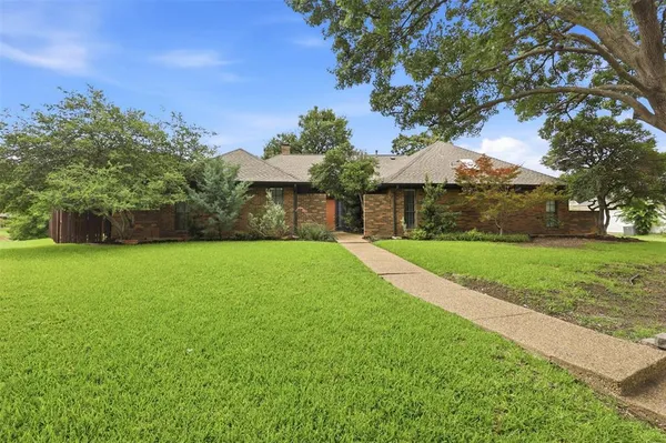 $489,000 | 2626 Mariposa Circle, Plano, TX 75075