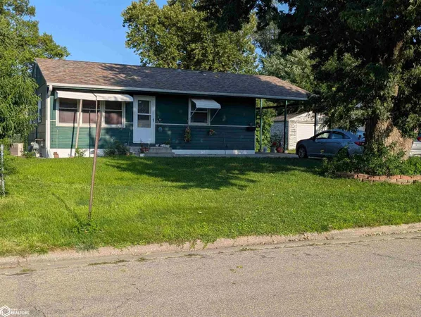 $130,000 | 111 North 13th Avenue, Marshalltown, IA 50158