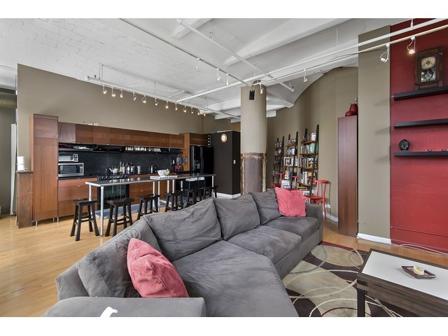 801 South Wells Street, Unit 701 Chicago, IL 60607 - Photo 2 of 8