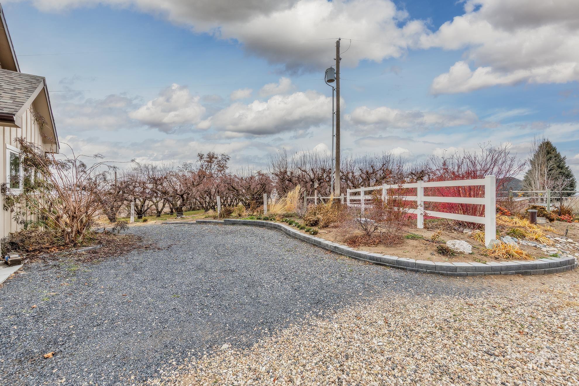 5631 Sunset Road Fruitland, ID 83619 - Photo 37 of 50 View of yard